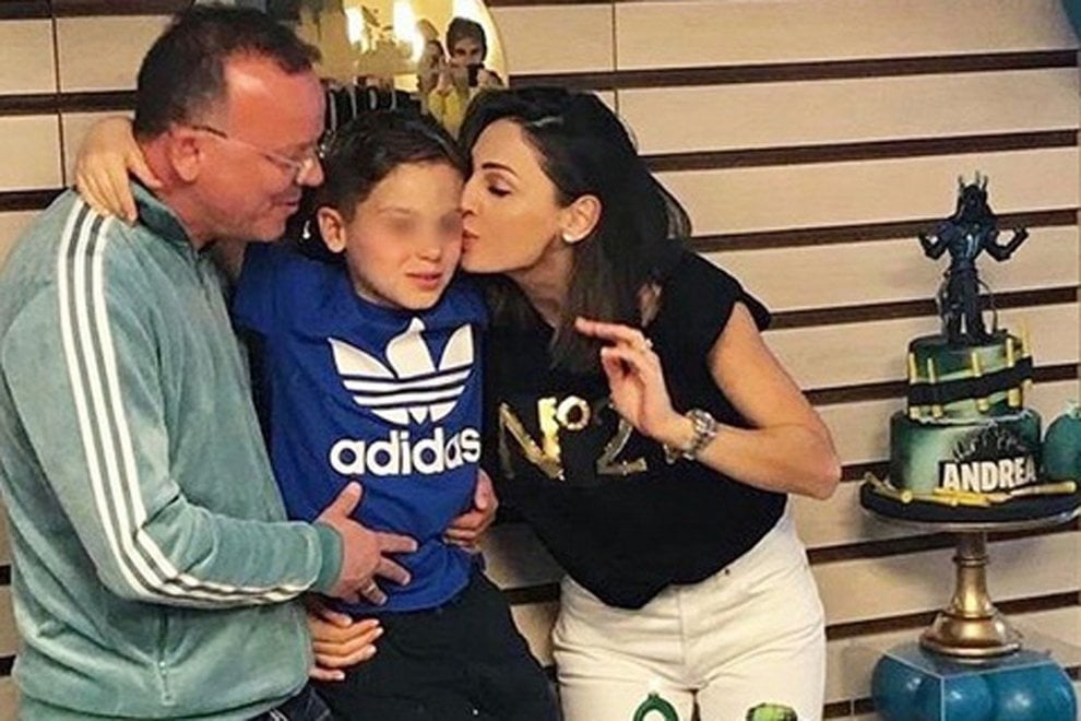 Anna Tatangelo Chi E Suo Figlio Andrea Avuto Da Gigi D Alessio E Uguale A Lei Foto Newsitaliane